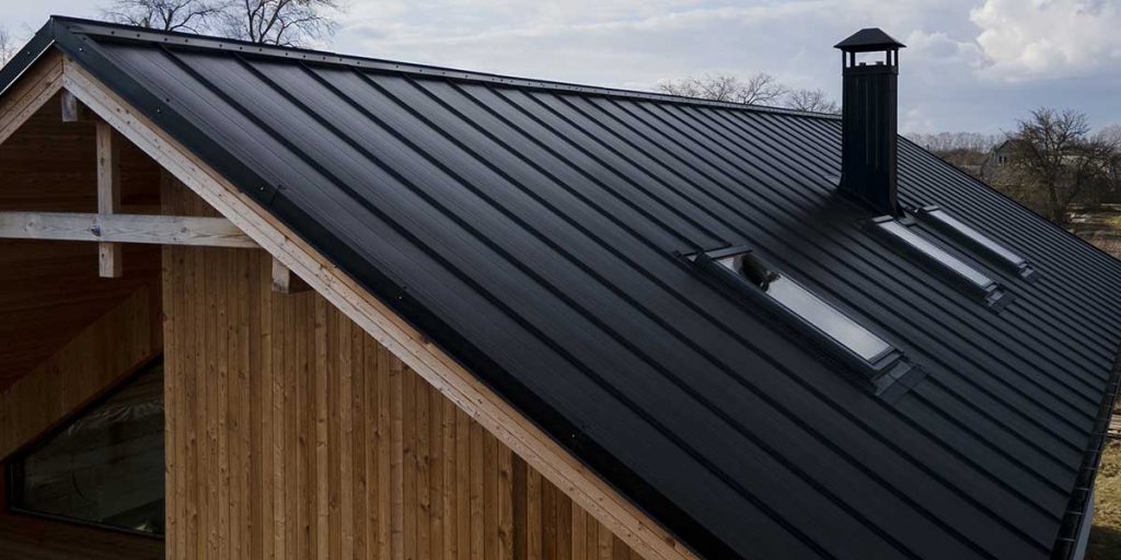 do metal roofs need maintenance