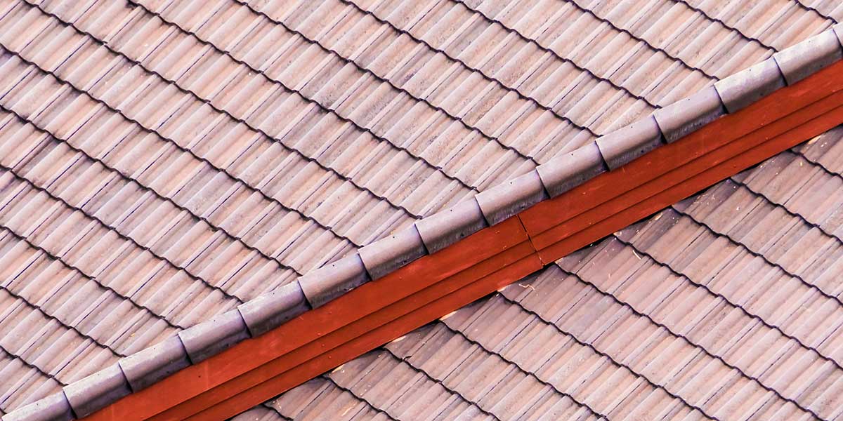 how to repair roof flashing​